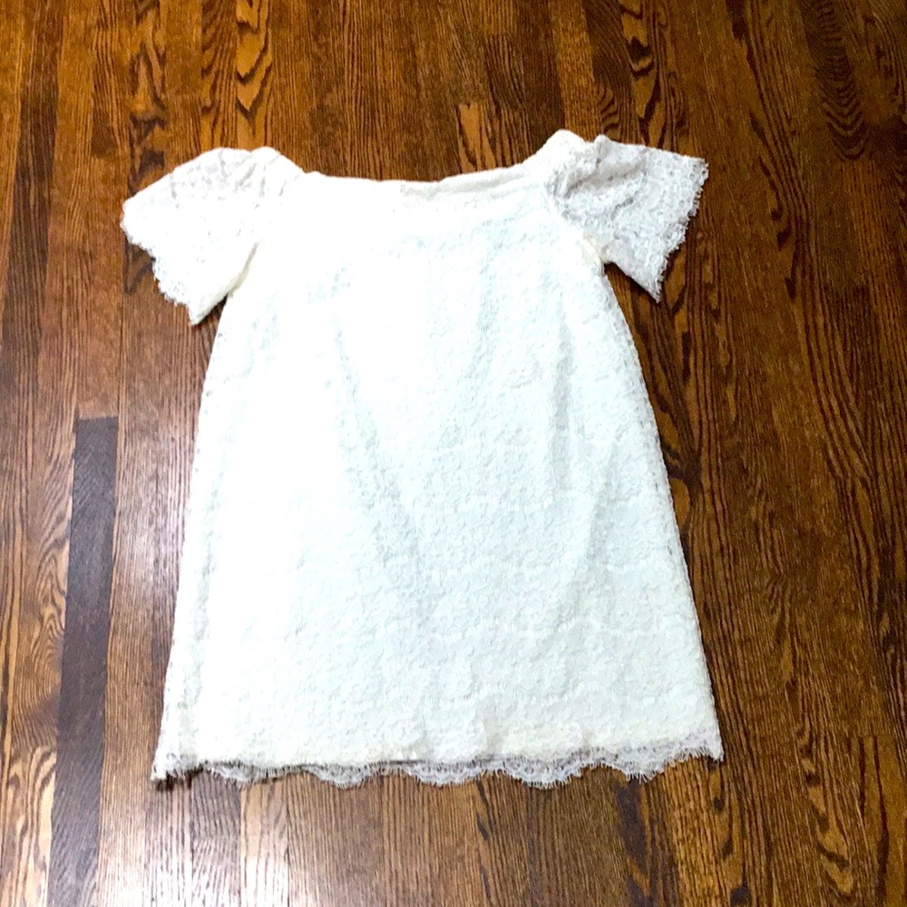 Chic Off-White Lace Mini Dress